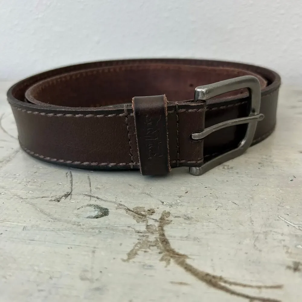 Levi’s leather belt silver tone belt buckle brown western everyday 38 -40 L